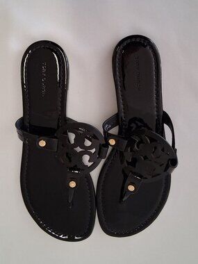 Tory Burch Miller Patent Thong Sandals – Black – Women’s Size 8.5 M